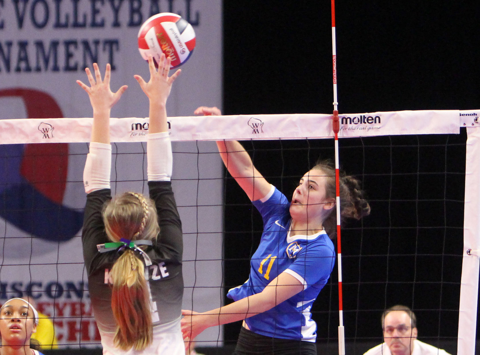 Division 4 state volleyball championship: McDonell vs Wabeno/Laona 11-6-21